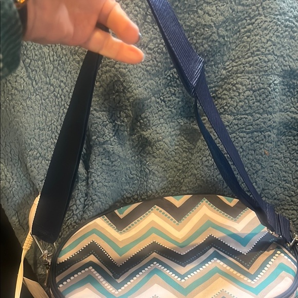 Chevron Pattern Cooler Bag - Picture 5 of 8